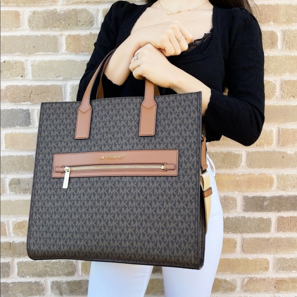 Gaby’sBags💕NWT Michael Kors XL Tote Satchel bag - Picture 2 of 9